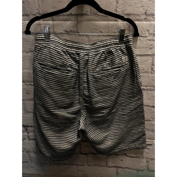 American Eagle Casual Preppy Shorts - Picture 2 of 3